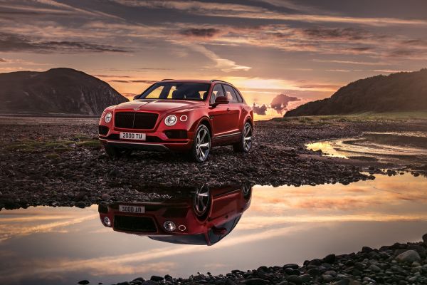 Bentayga V8 - 4_ed_JB.jpg